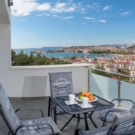 Villa Graf Podstrana Bagian luar foto