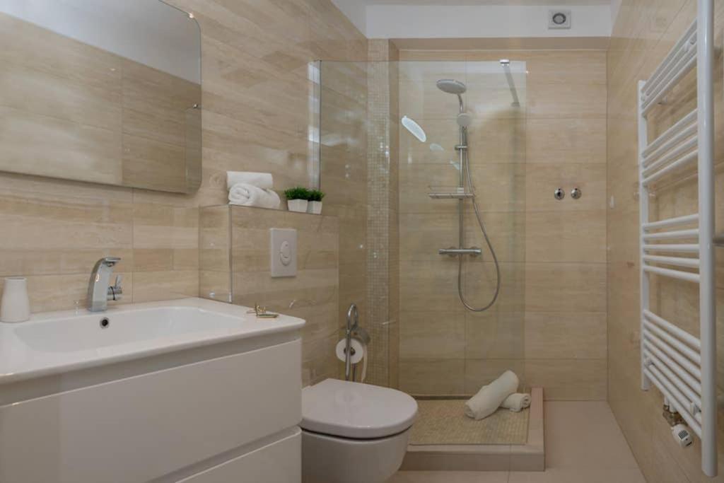 Villa Graf Podstrana Bagian luar foto