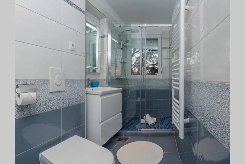 Villa Graf Podstrana Bagian luar foto