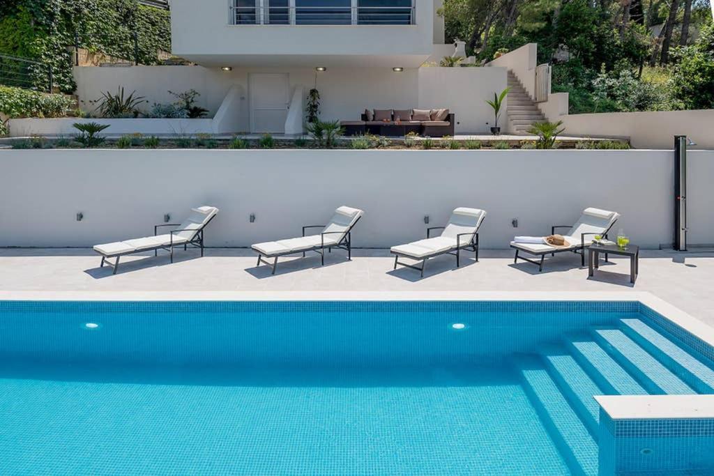 Villa Graf Podstrana Bagian luar foto
