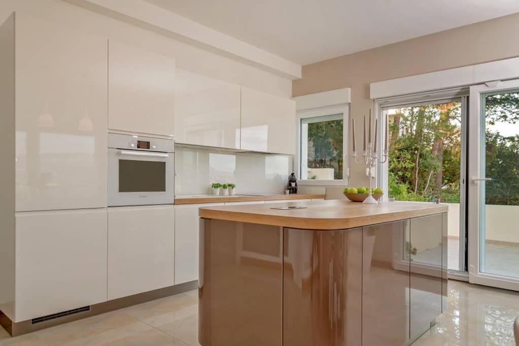 Villa Graf Podstrana Bagian luar foto