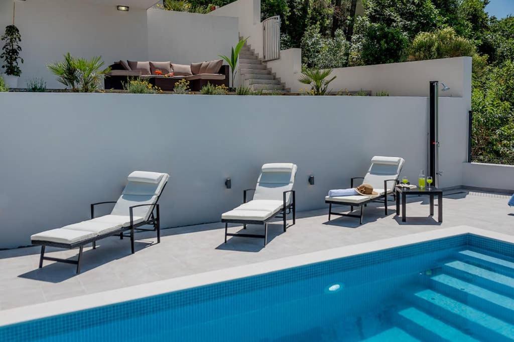 Villa Graf Podstrana Bagian luar foto